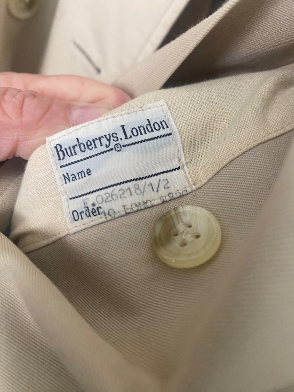 Vintage Burberry Trench Coat Women 10 Long; Beige Belted Lined Burberrys - Picture 12 of 16